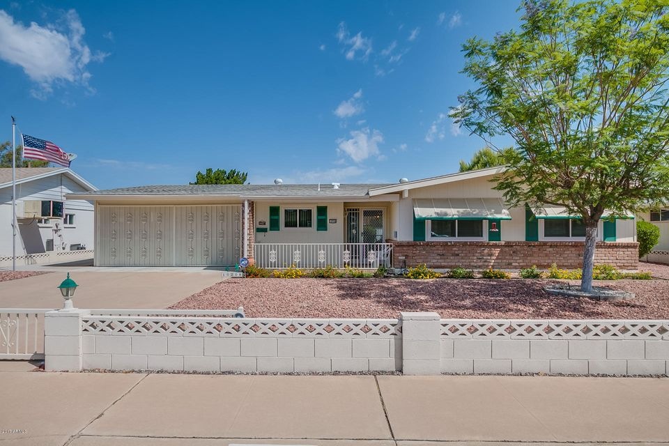 10208 W Andover Ave, Sun City, AZ 85351 - photo 1