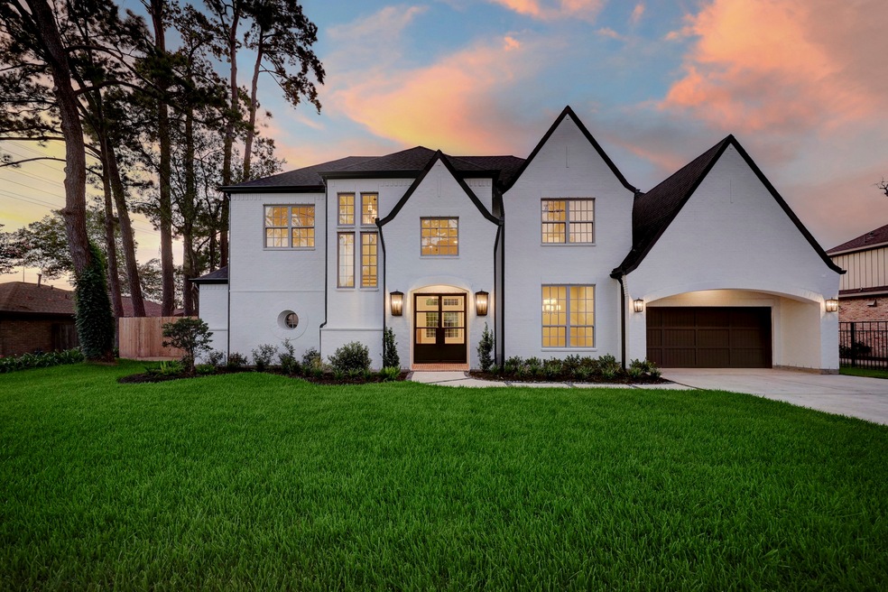 10938 Britoak Ln, Houston, TX 77079 - photo 1