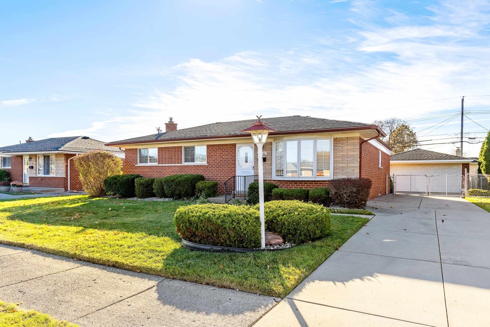 14020 Bade Dr, Warren, MI 48088 - photo 1