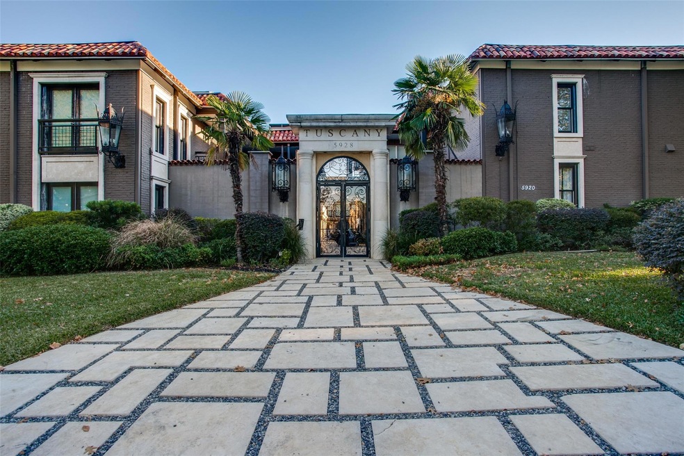 5908 Sandhurst Ln unit 144, Dallas, TX 75206 - photo 1