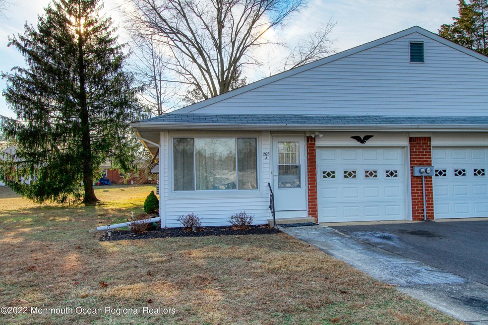 Welcome To 262-a Laurel Ct