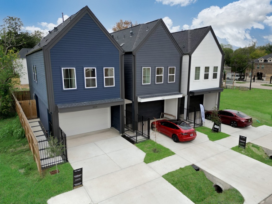 4321 Arlington St, Houston, TX 77022 - photo 1