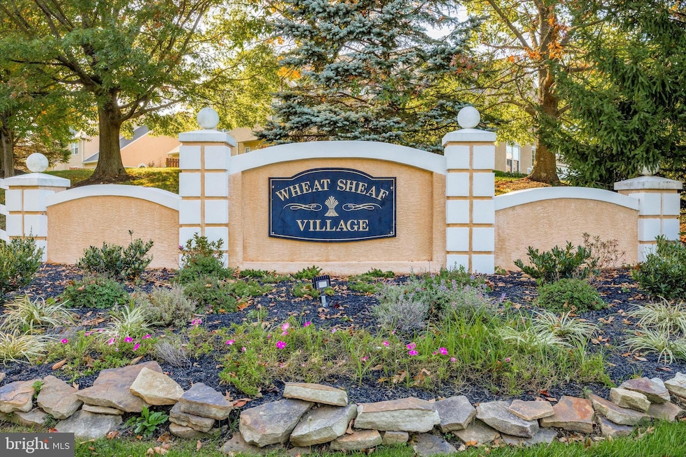 8 Wheatsheaf Ln unit 8, Norristown, PA 19403 - photo 1