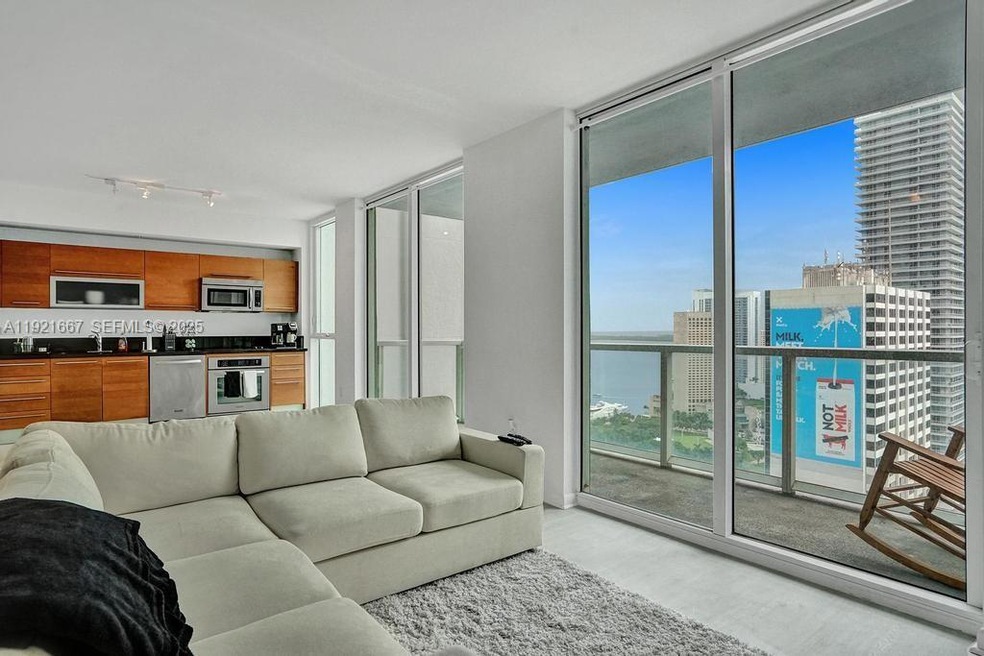 Vizcayne unit 3005, Miami, FL 33132 - photo 1