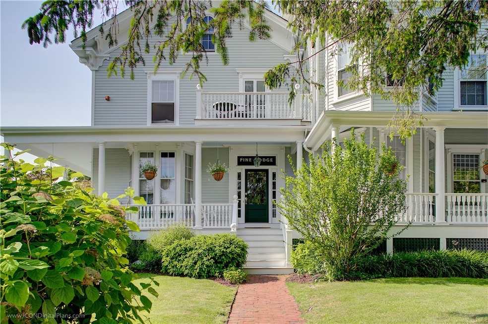 32 Catherine St unit B, Newport, RI 02840 - photo 1