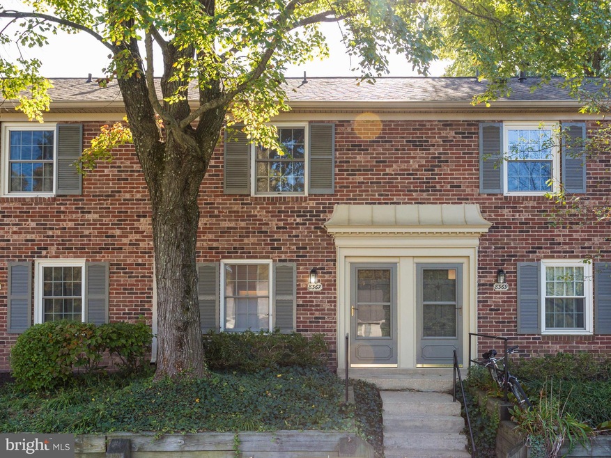 8367 Dunham Ct unit 613, Springfield, VA 22152 - photo 1