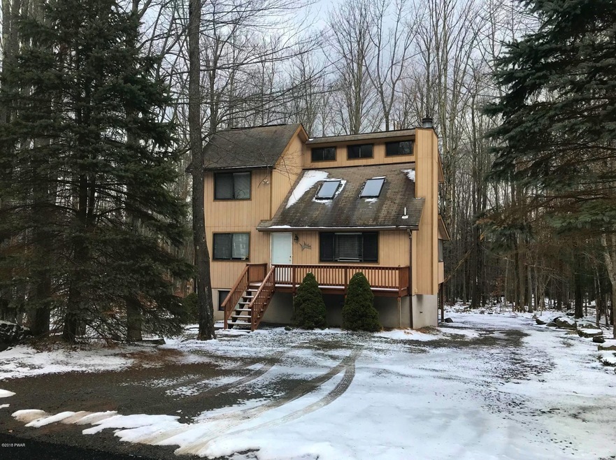 47 Parkwood Dr, Hamlin, PA 18427 - photo 1