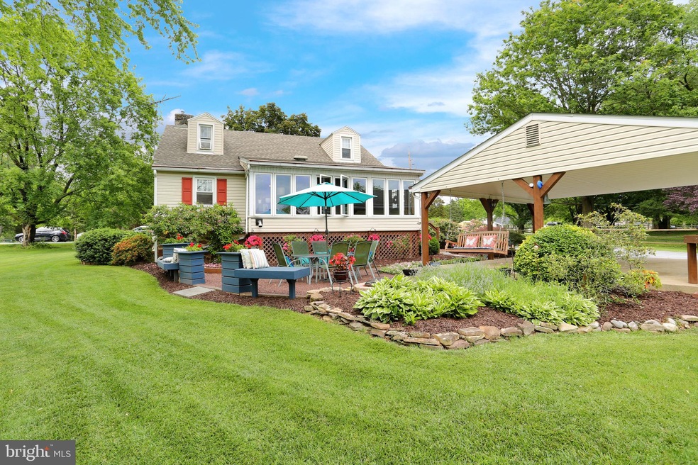 5810 Littlefield Ave, Reading, PA 19606 - photo 1