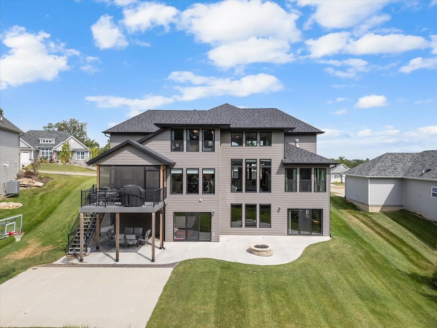 For Sale $999,500 • Co-Listing Agent