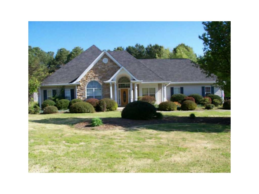 Exterior Front. 3/2 Ranch with bonus room on level
