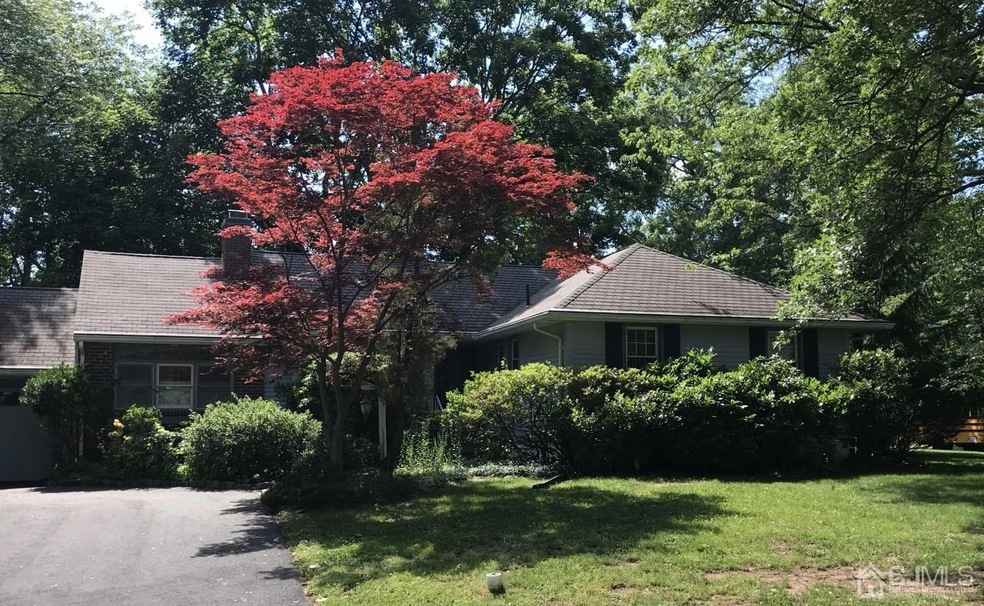 27 Dorian Rd, Metuchen, NJ 08840 - photo 1