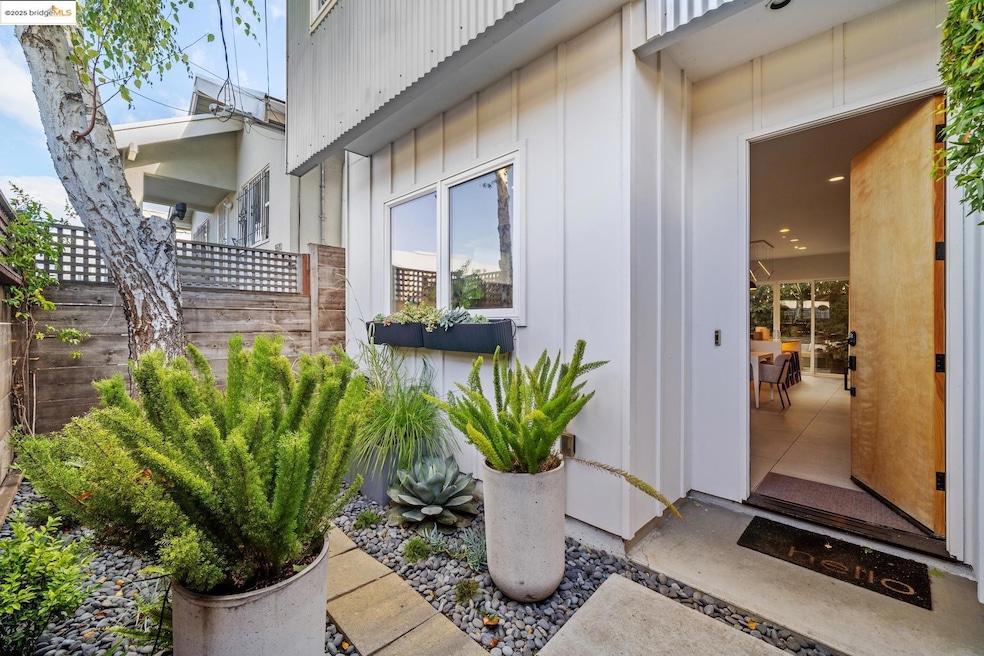 1606 Willow St, Oakland, CA 94607 - photo 1