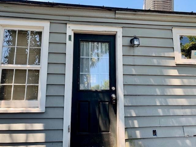 107 Smith St Carriage House