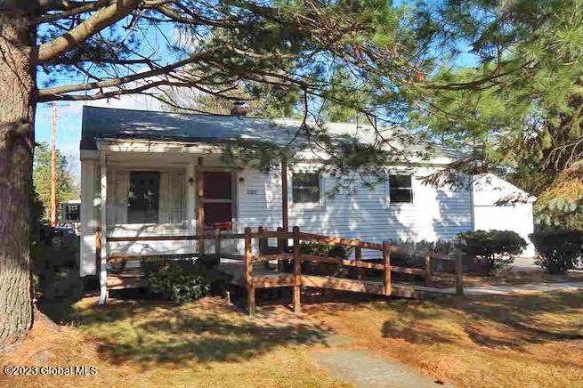 501 Leahy Ln, Ballston Spa, NY 12020 - photo 1