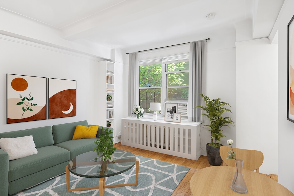 304 W 75th St unit 3-F, New York, NY 10023 - photo 1