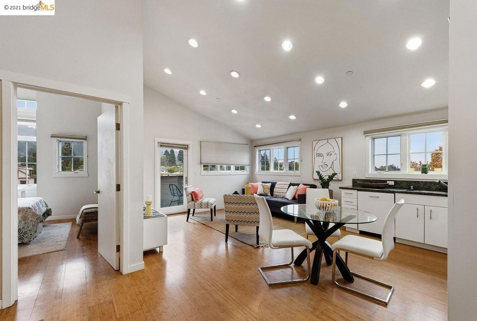 2628 Telegraph Ave unit 501, Berkeley, CA 94704 - photo 1