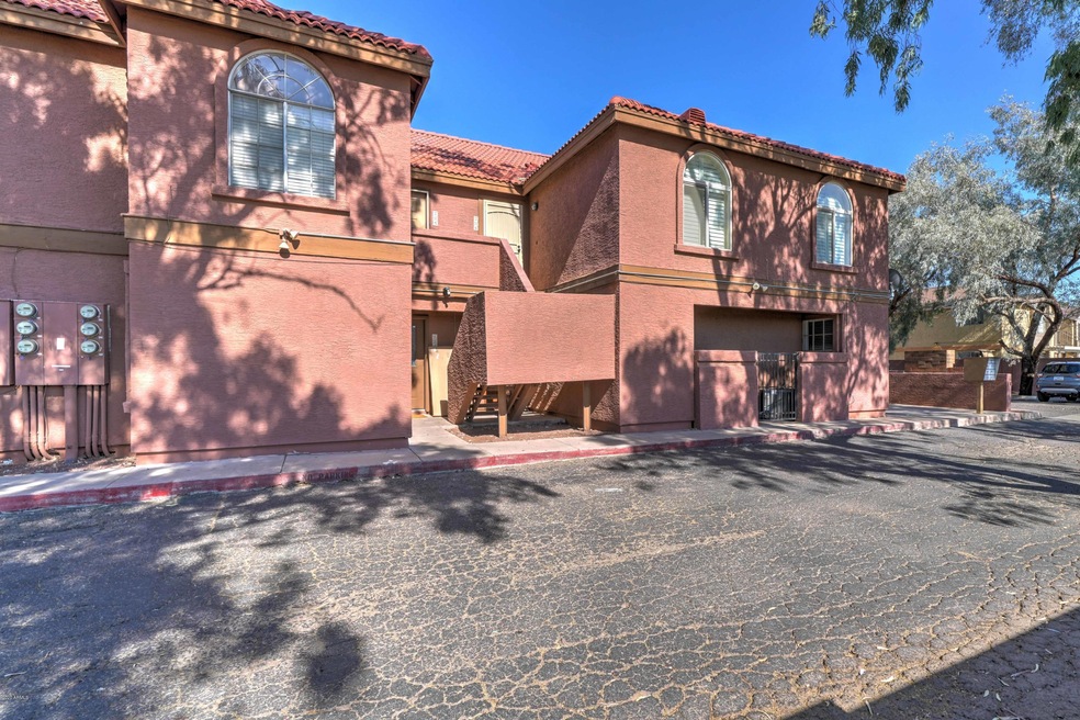 1402 S Jentilly-2
