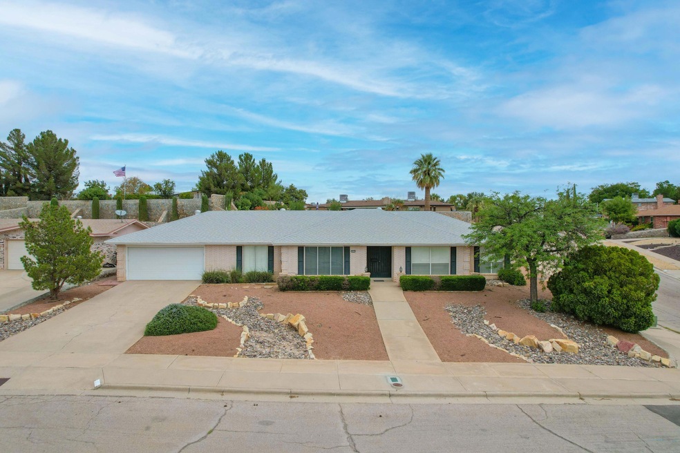 10127 Stoneway Dr, El Paso, TX 79925 - photo 1