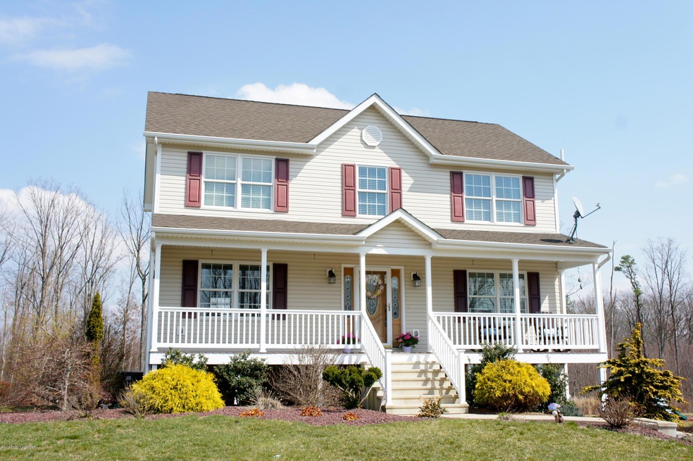 226 Juniper Ln, Drums, PA 18222 - photo 1