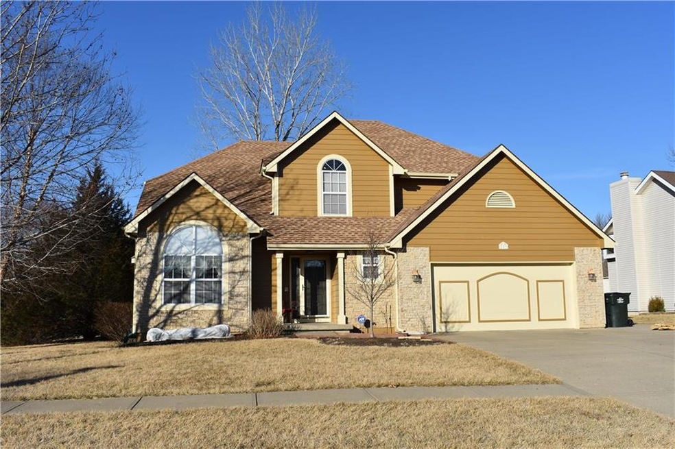 203 S Brookridge St, Lansing, KS 66043 - photo 1