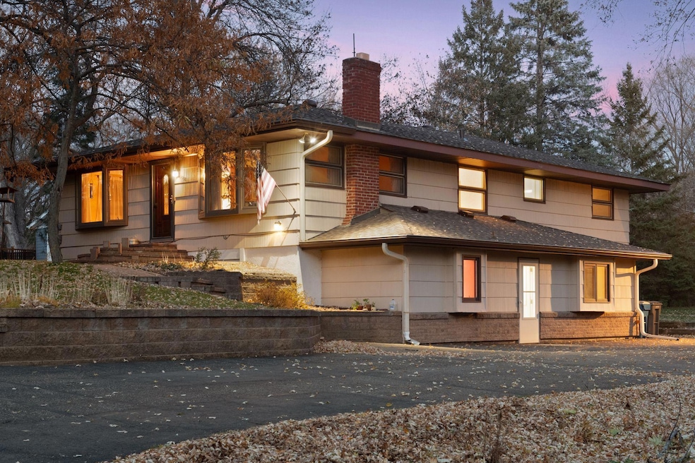 5021 Beacon Hill Rd, Minnetonka, MN 55345 - photo 1