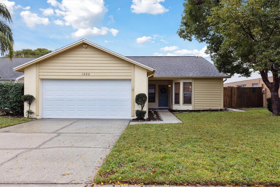 Curb appeal, great layout and central Oviedo location!
