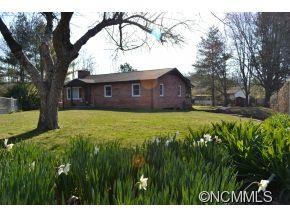 77 Cedar Creek Dr, Hendersonville, NC 28792 - photo 1