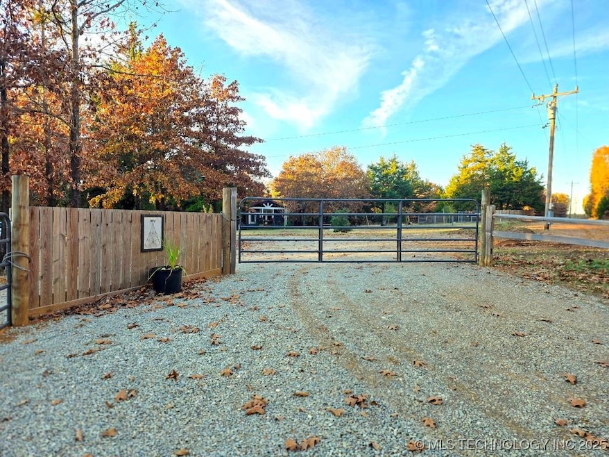 777 Caddo Hills Rd, Bokchito, OK 74726 - photo 1