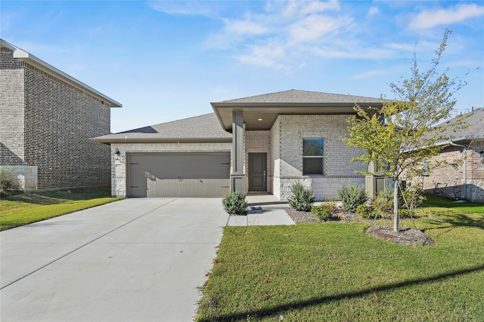 1250 Champlain Way, Dallas, TX 75253 - photo 1