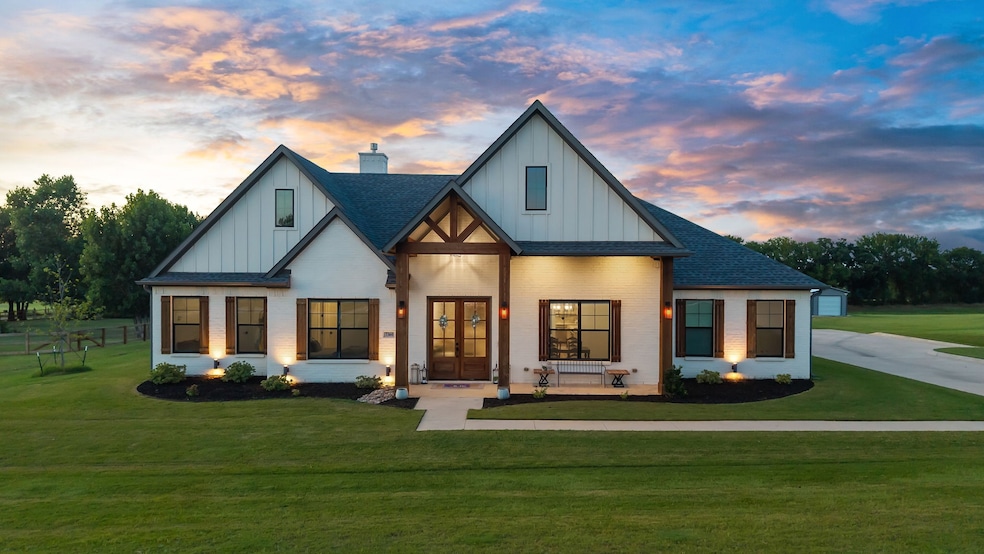 For Sale $929,000 • Co-Listing Agent