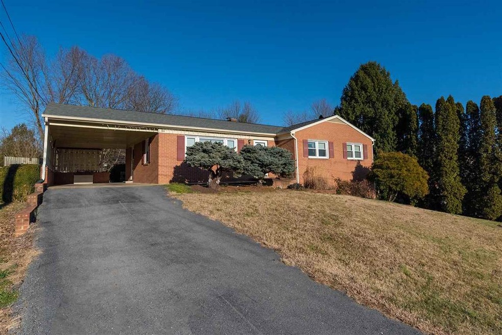 84 Emery St, Harrisonburg, VA 22801 - photo 1