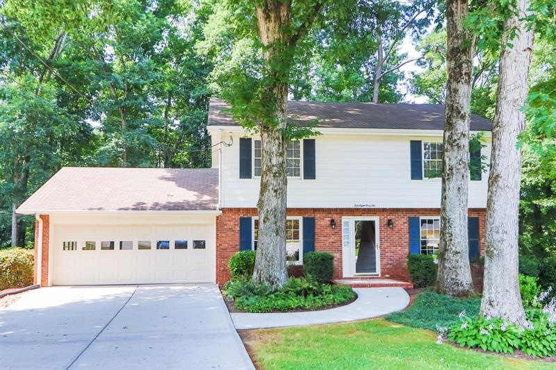 Stunning Home in Stone Mountain