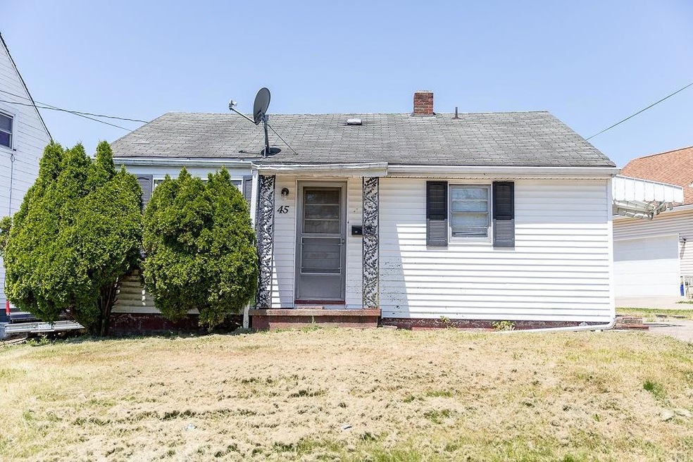 45 Walnut Ave, Moundsville, WV 26041