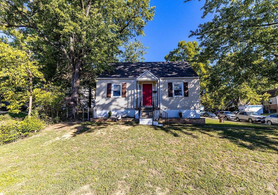 2324 Langdon Farm Rd, Cincinnati, OH 45237 - photo 1