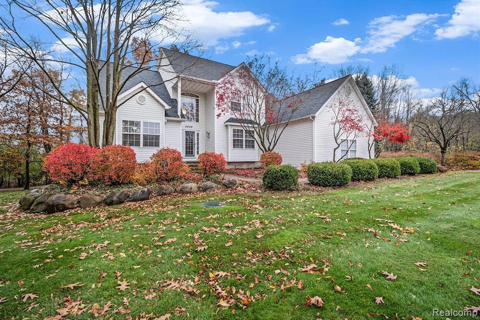 4659 Mesa Ct unit 6, Clarkston, MI 48348 - photo 1