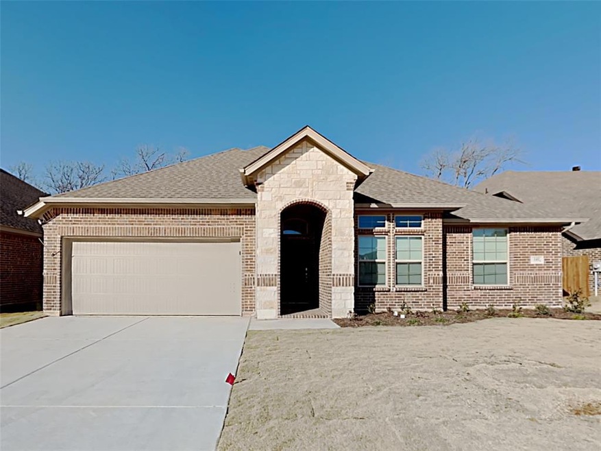 141 Colonial Dr, Joshua, TX 76058 - photo 1