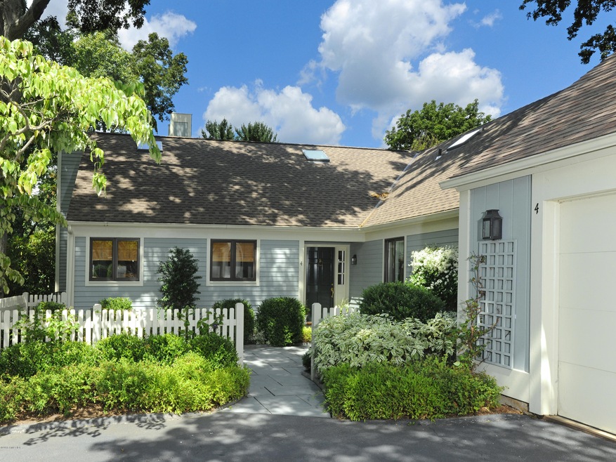 4 E Lyon Farm Dr, Greenwich, CT 06831 - photo 1