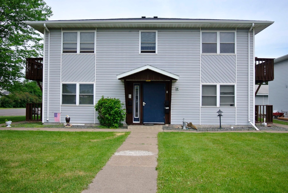47 E 4th St, Superior, WI 54880 - photo 1