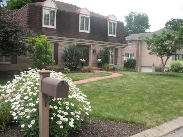 114 Kinvara Court. Desirable Cul-de-sac location i