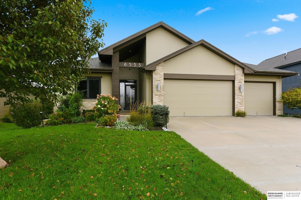 6535 N 157th St, Omaha, NE 68116 - photo 1