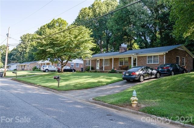 308 Holland Cir, Statesville, NC 28677 - photo 1