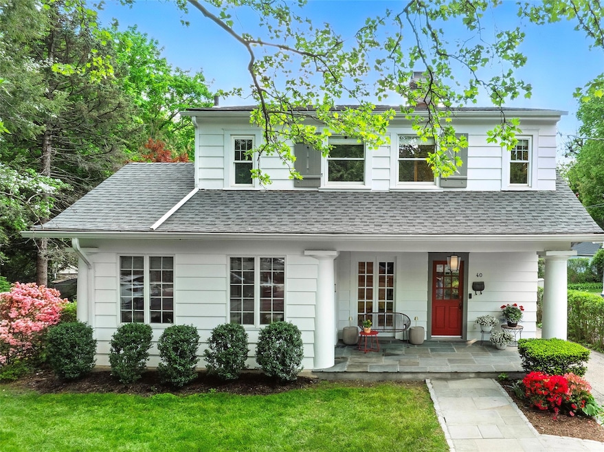 Sold $2,400,311 • Co-Listing Agent