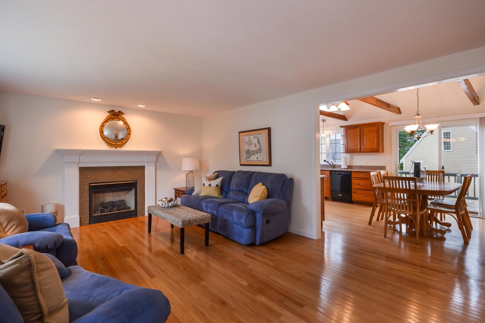 549 Center St unit 8, Dennis Port, MA 02639 - photo 1