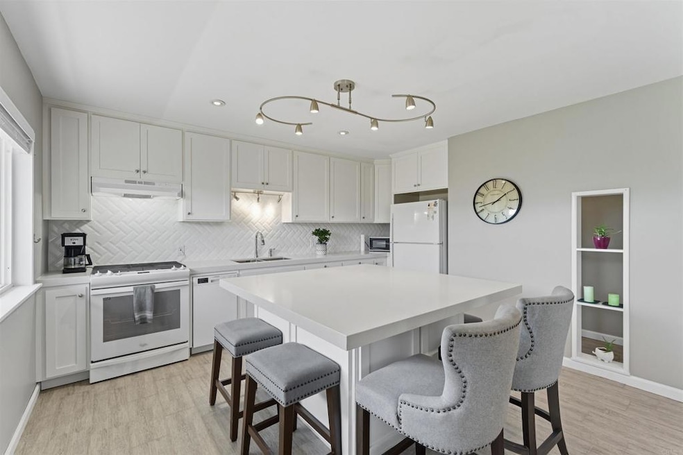 Under Contract $599,875