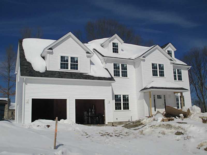 35 Jean St, Cumberland, RI 02864 - photo 1