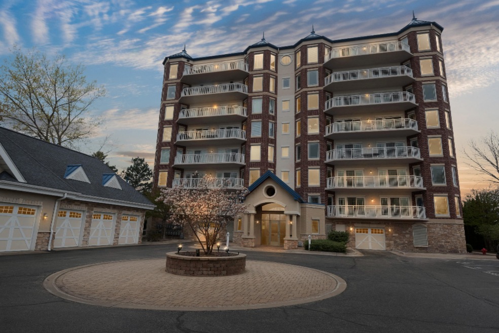 200LakeSt7B
