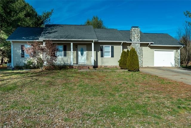 119 Meadows Ct, Statesville, NC 28677 - photo 1