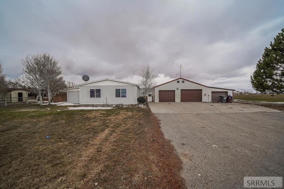 651 W 350 N, Blackfoot, ID 83221 - photo 1