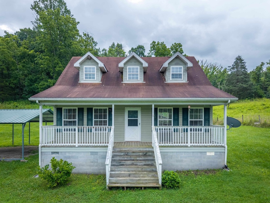 122 Walnut Grove Rd, Narrows, VA 24124 - photo 1