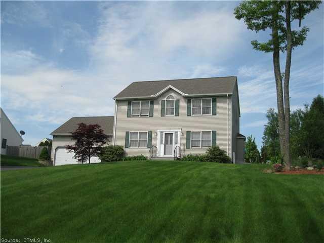 122 D Welton Way, Thomaston, CT 06787 - photo 1